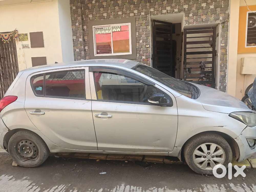 Hyundai I20 2012 Diesel 80000 Km Driven