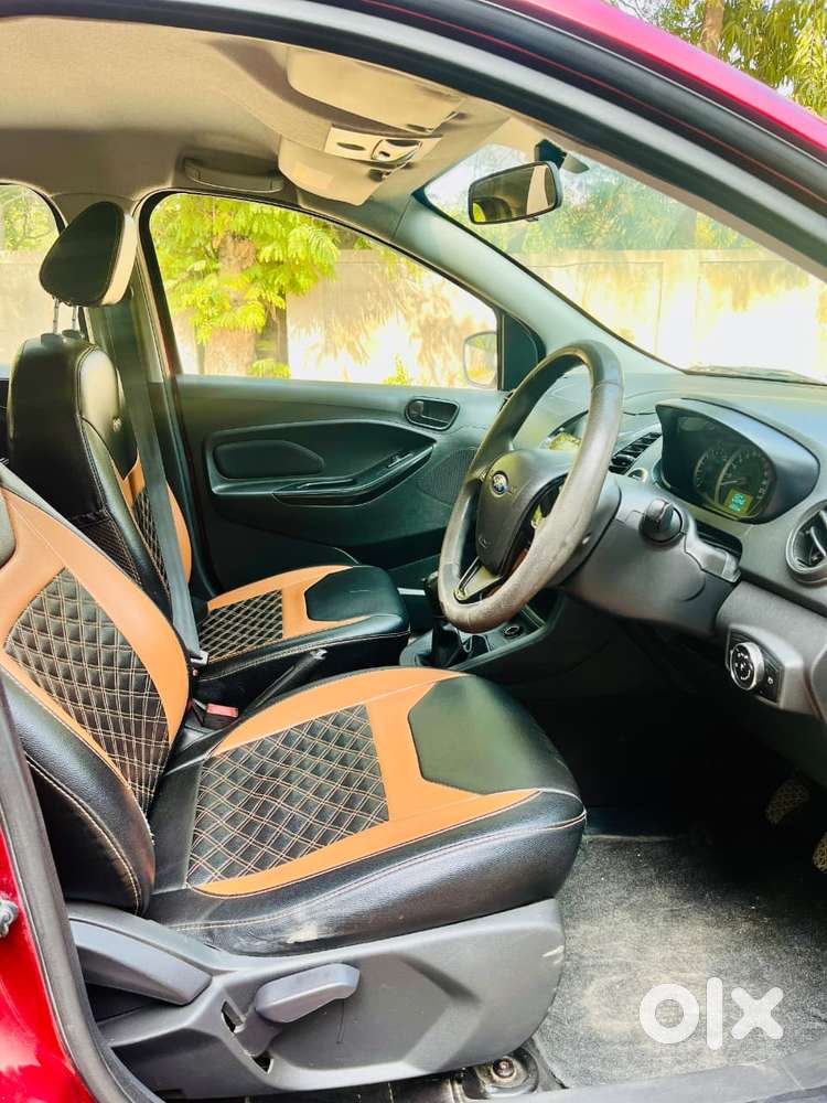 Ford Figo 2012-2015 Petrol Titanium, 2022, Petrol