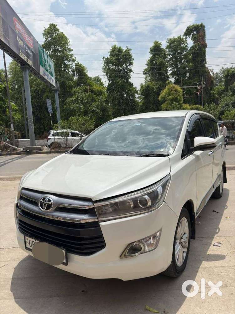 Toyota Innova Crysta 2.8 Z, 2016, Diesel