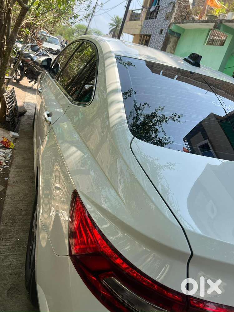 Skoda Slavia Style 1.0l Tsi Mt, 2023, Petrol