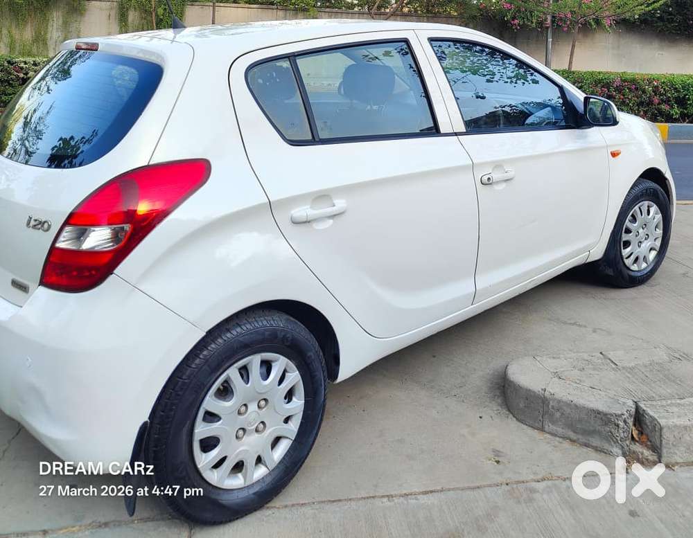 Hyundai I20 2012-2014 Magna Optional 1.2, 2012, Cng & Hybrids