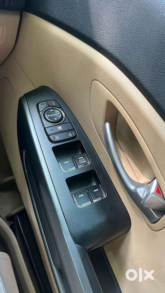 Kia Carnival Premium, 2020, Diesel