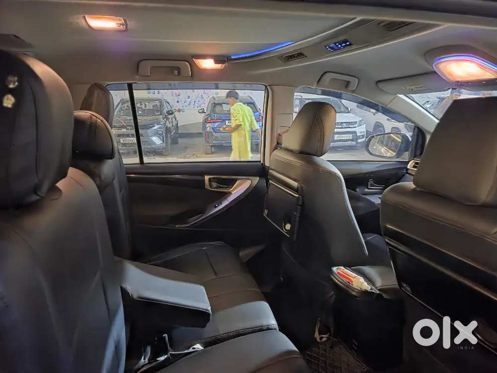 Toyota Innova Crysta 2018