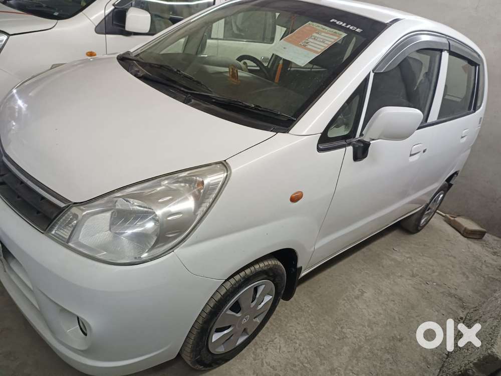 Maruti Suzuki Estilo Lxi Cng, 2014, Cng & Hybrids