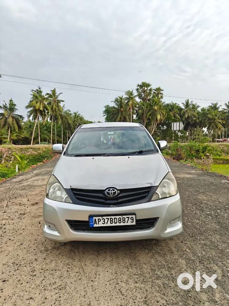 Toyota Innova 2006 Diesel Well Maintained