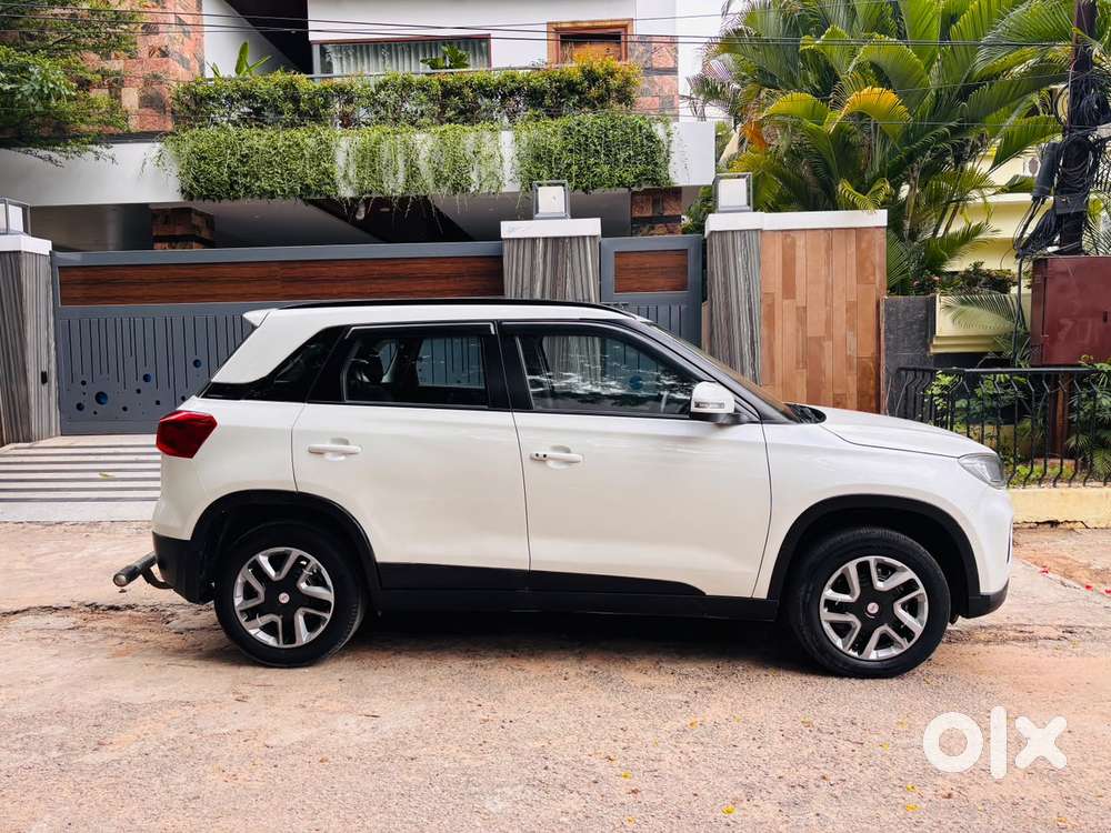 Maruti Suzuki Brezza 1.5 Vxi Smart Hybrid, 2021, Petrol
