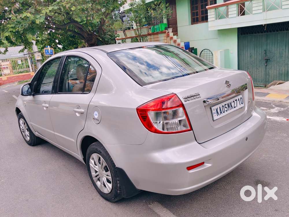 Maruti Suzuki Sx4 Vxi Bsiv, 2011, Petrol