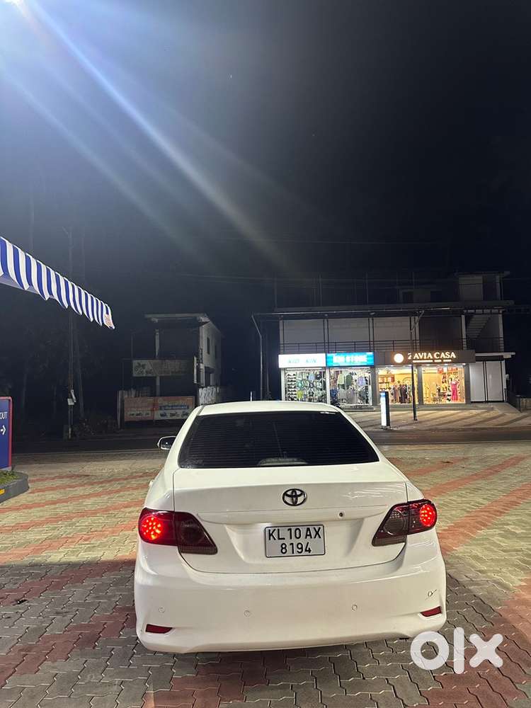 Toyota Corolla Altis 2011