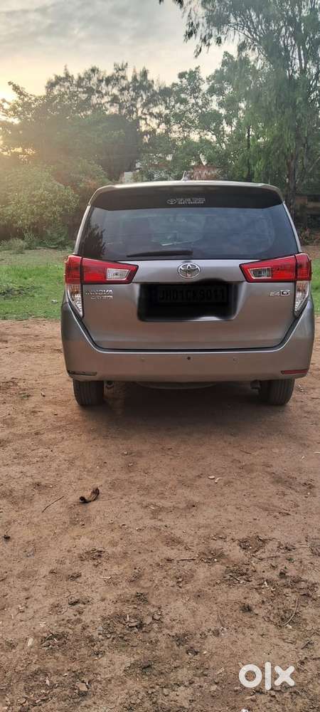 Toyota Innova Crysta 2017 Diesel 118000 Km Driven