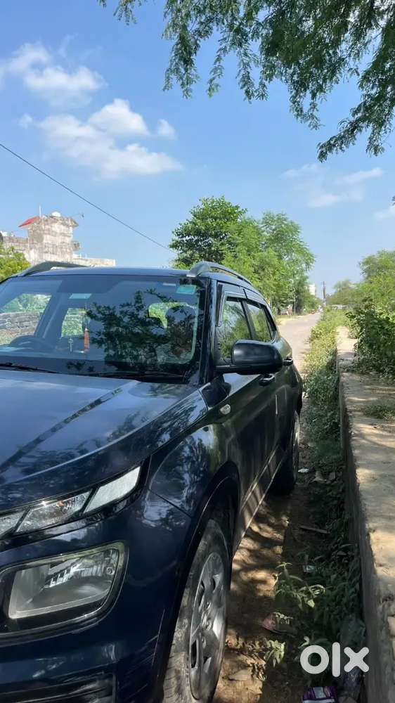 Hyundai Venue 2023 पेट्रोल मानुअल