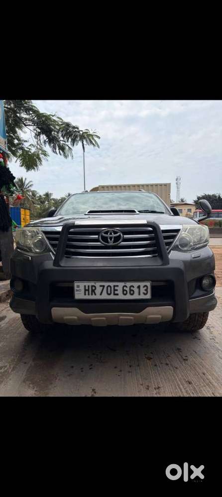 Toyota Fortuner 4x2 Manual, 2012, Diesel