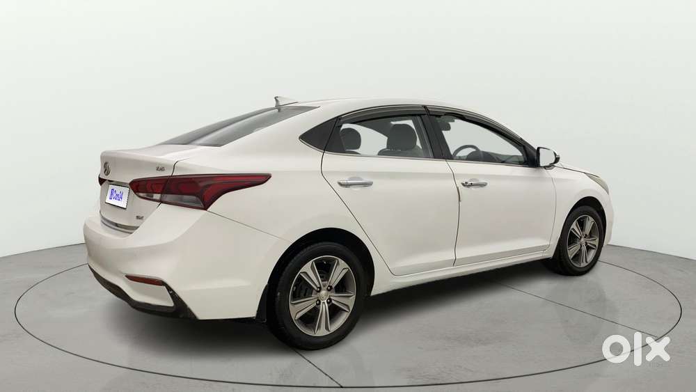 Hyundai Verna 1.6 Sx (o) Vtvt, 2018, Petrol