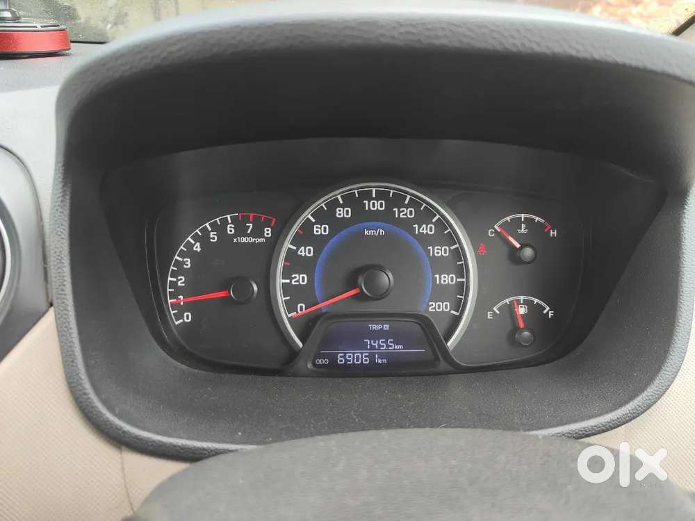 Hyundai Grand I10 2017 Car