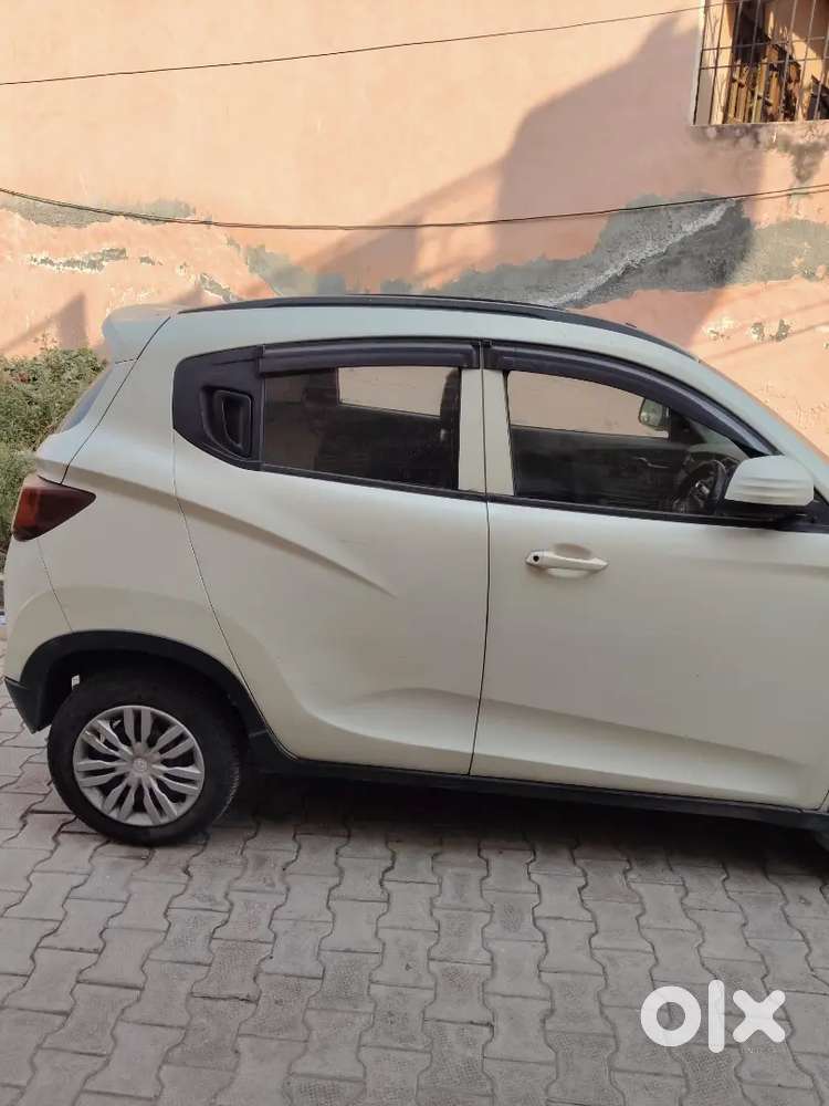 Mahindra Kuv100 Nxt 2016 Diesel 125000 Km Driven