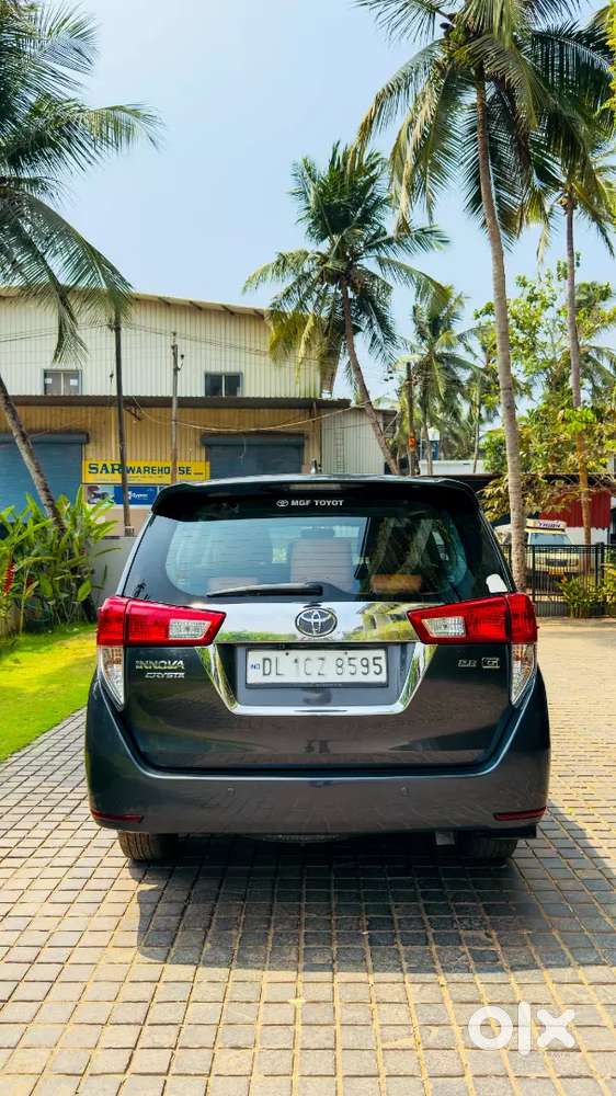 Innova Crysta 2.8 Gx Plus At