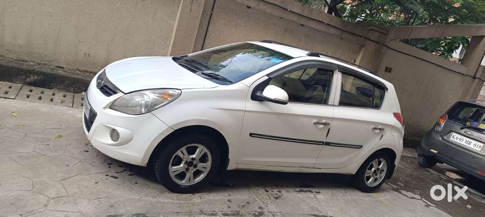 Hyundai I20 1.2 Asta, 2011, Cng & Hybrids