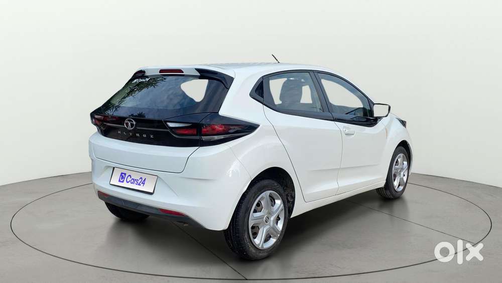 Tata Altroz 1.2 Xm Plus, 2021, Petrol