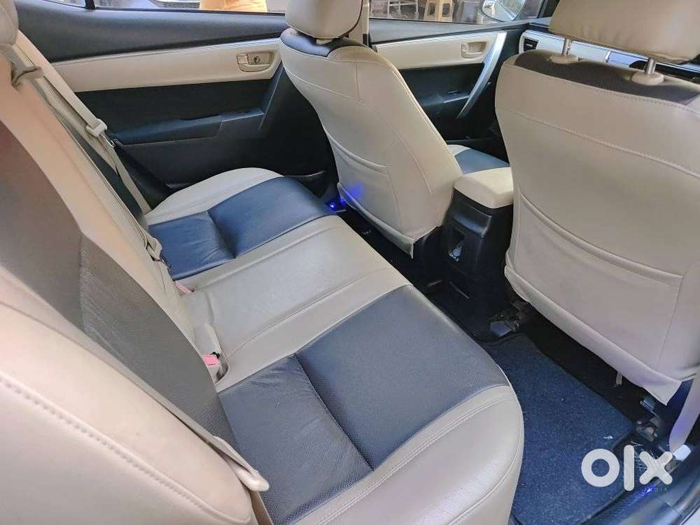 Toyota Corolla Altis J, 2015, Petrol