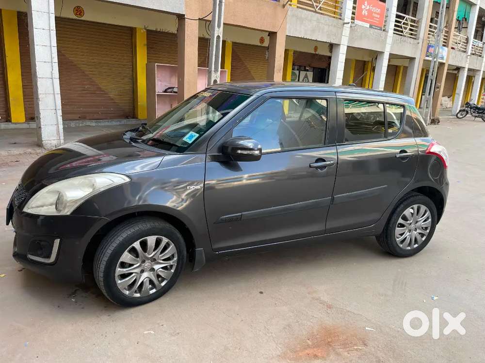 Maruti Suzuki Swift 2015 Diesel 75000 Km Driven