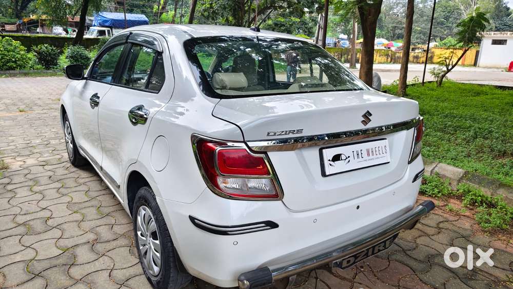 Maruti Suzuki Dzire 1.2 Vxi, 2022, Petrol