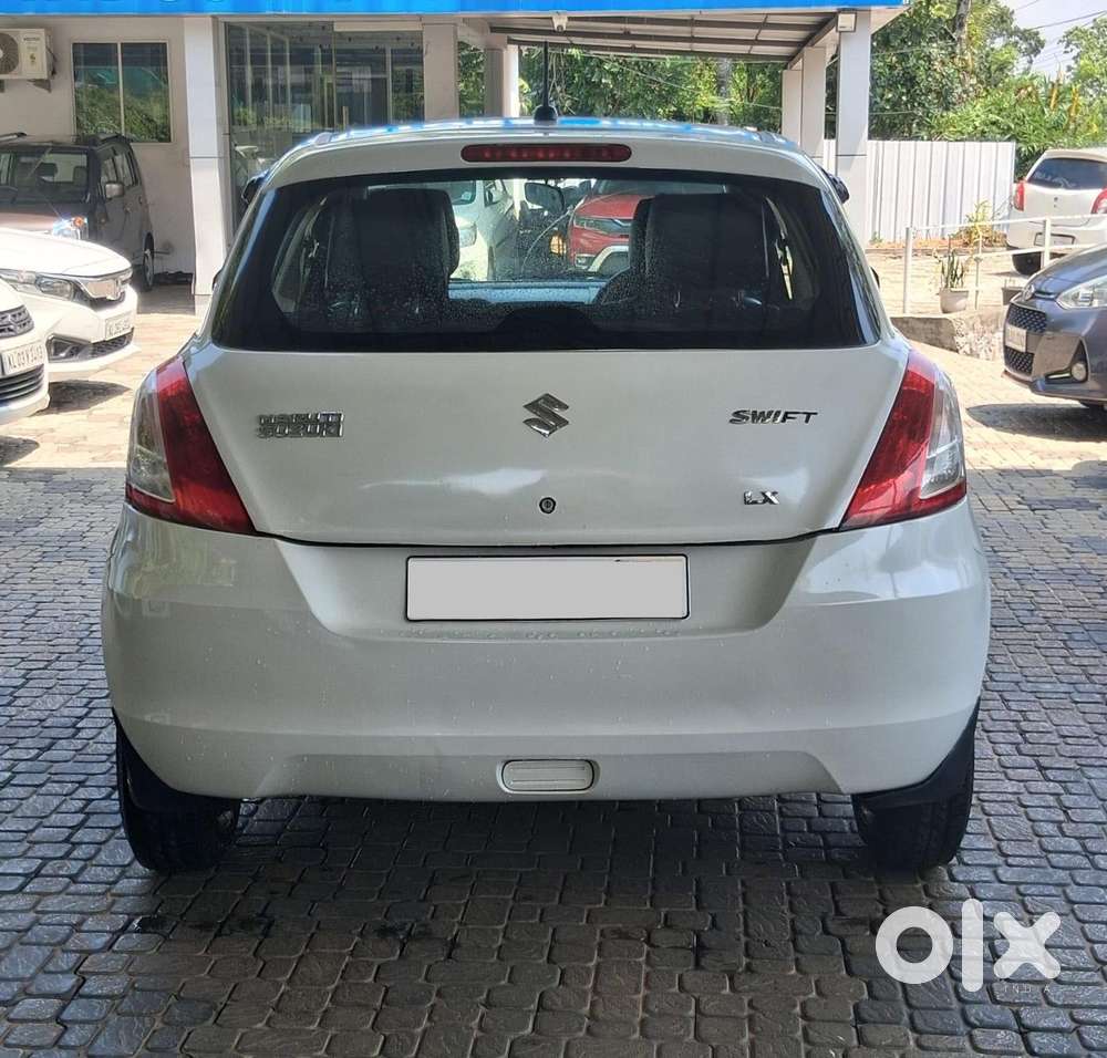 Maruti Suzuki Swift Lxi Option, 2014, Petrol