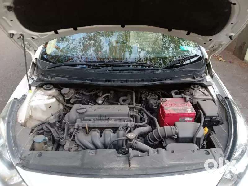 Hyundai Verna Fluidic 1.6 Vtvt Sx, 2015, Petrol