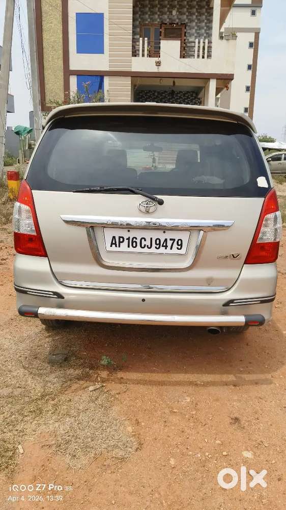 Toyota Innova 2013 Diesel Well Maintained