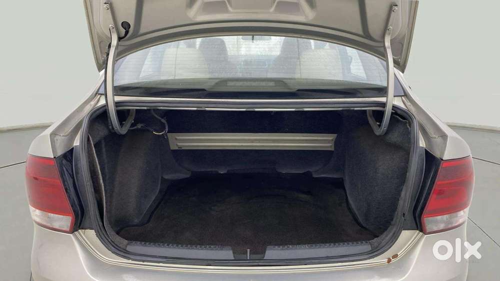 Volkswagen Vento 2013-2015 1.6 Highline, 2013, Diesel