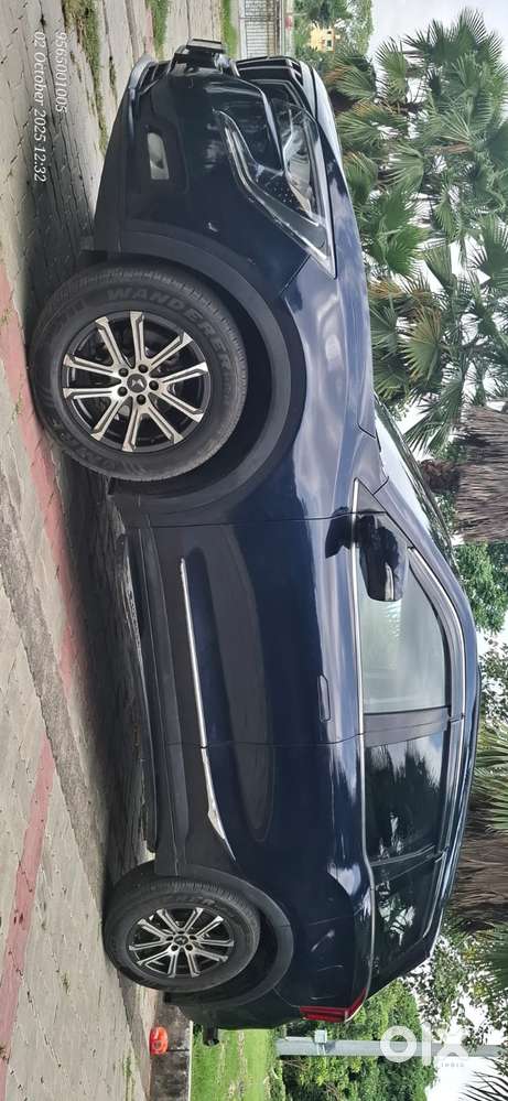 Mahindra Xuv700 2.0 Ax 7 Petrol At Str, 2022, Diesel