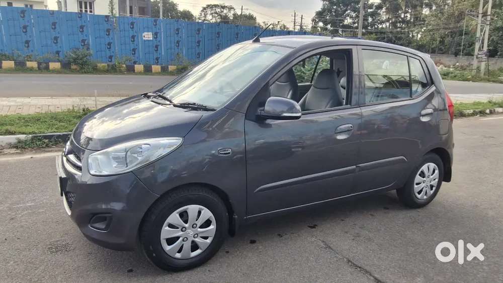 Hyundai I10 Sportz 2011 Petrol