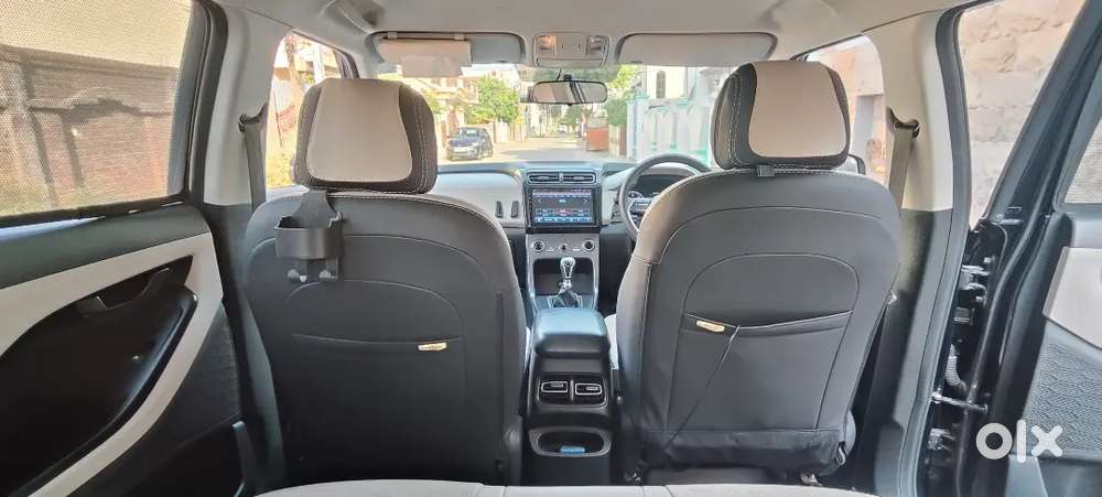 Creta Diesel - High Fuel Economy, Showroom Condition, Best Deal.