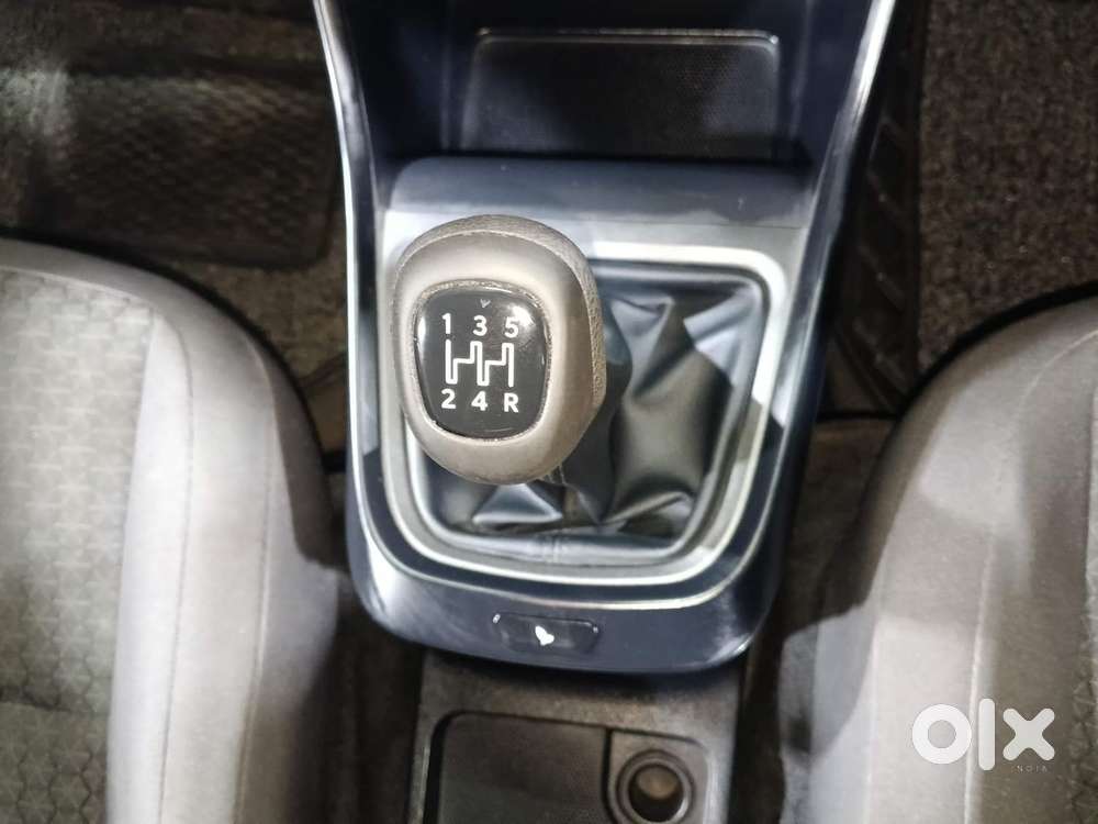 Tata Altroz Xm Plus Petrol, 2021, Petrol