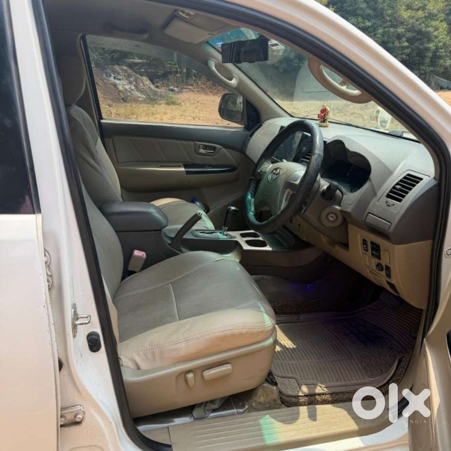 Toyota Fortuner 3.0 4x2 Automatic, 2013, Diesel