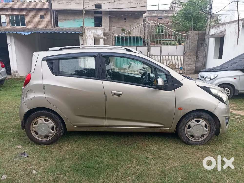 Chevrolet Beat Lt 2015 Petrol