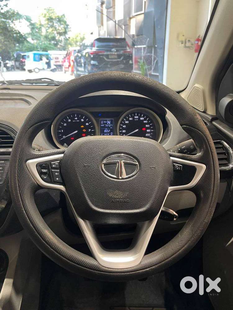 Tata Tiago 1.2 Revotron Xza, 2017, Petrol
