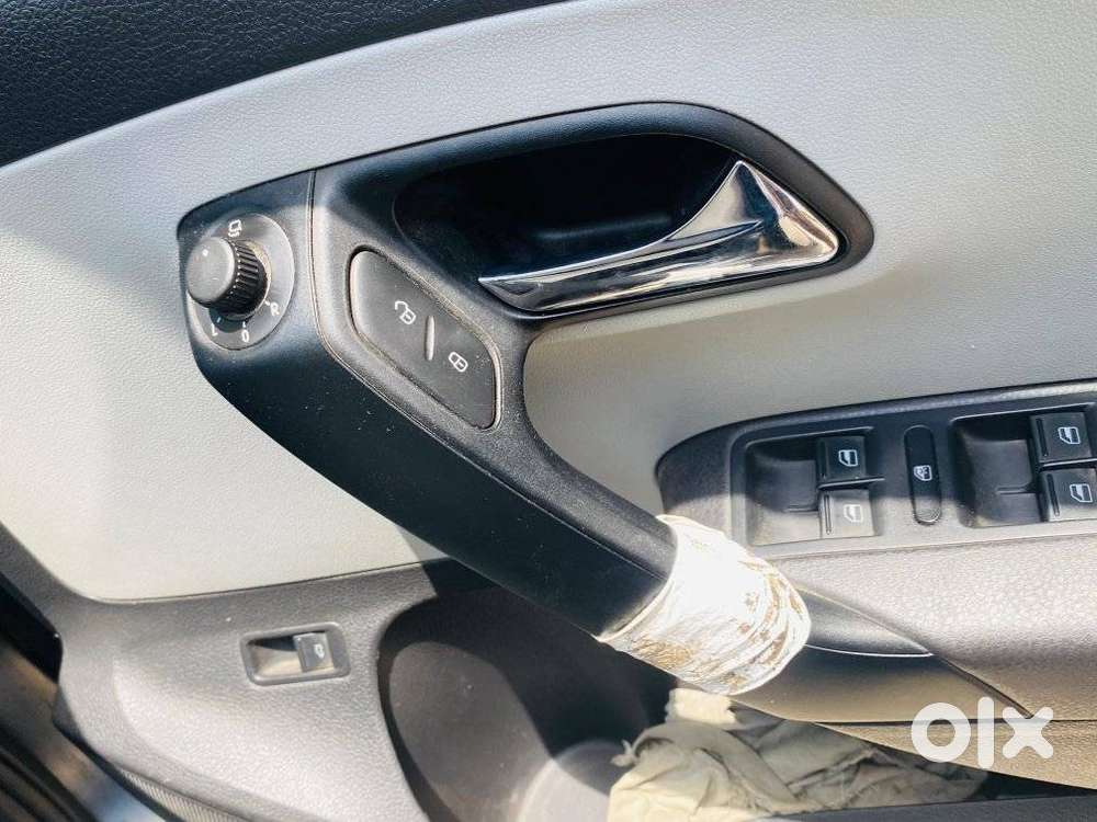 Skoda Rapid 1.0 Ambition Tsi At, 2022, Petrol