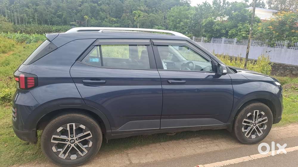Hyundai Venue 1.2 S (o), 2023, Petrol