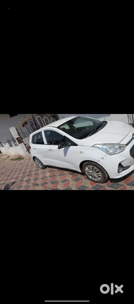Hyundai Grand I10 2017 Petrol Well Maintained