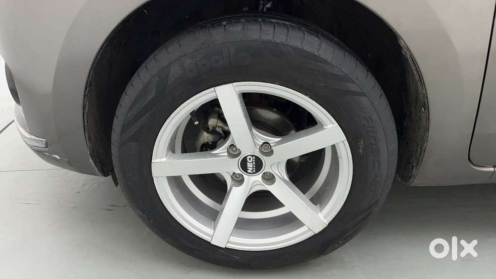 Maruti Suzuki Dzire 1.2 Vxi, 2019, Petrol