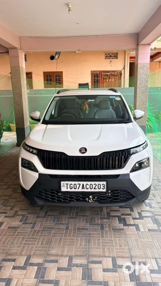Skoda Petrol Manual 2025