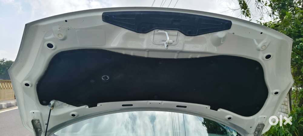 Maruti Suzuki Swift Vxi Abs Bsiv, 2019, Petrol