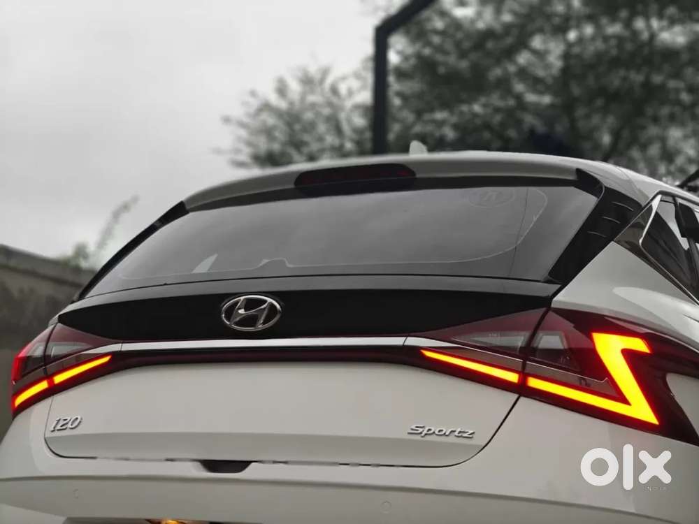 Hyundai I20 Sportz 1.2 Ivt, 2023, Petrol