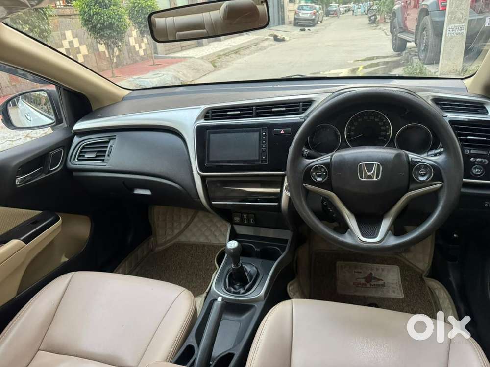 Honda City V Mt Exclusive, 2022, Petrol