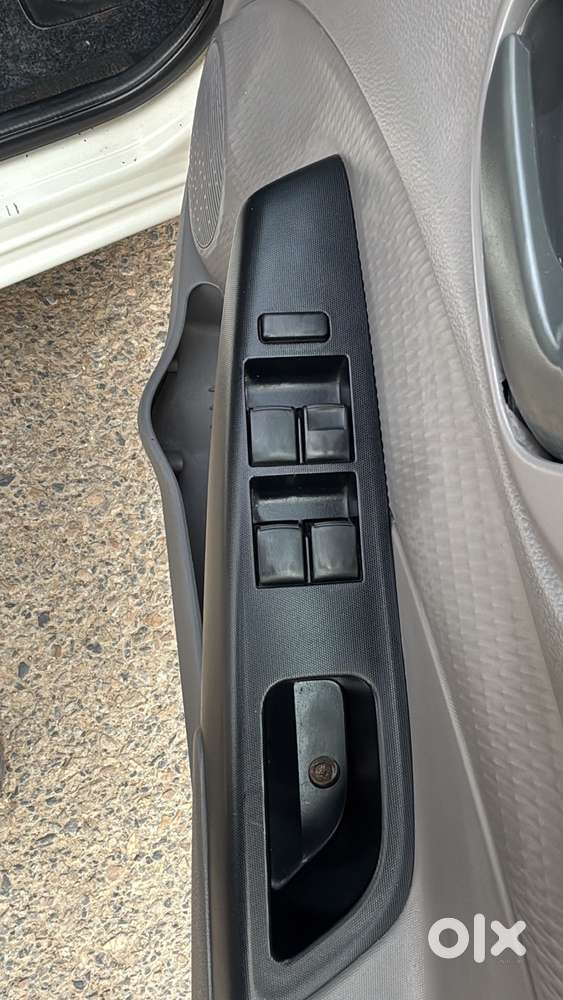 Toyota Etios 2010-2012 G, 2011, Petrol