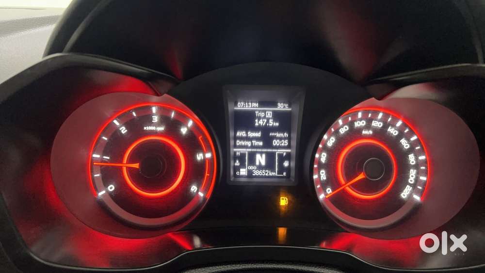 Mahindra Xuv300 W8 1.5 Diesel Dual Tone, 2021, Diesel