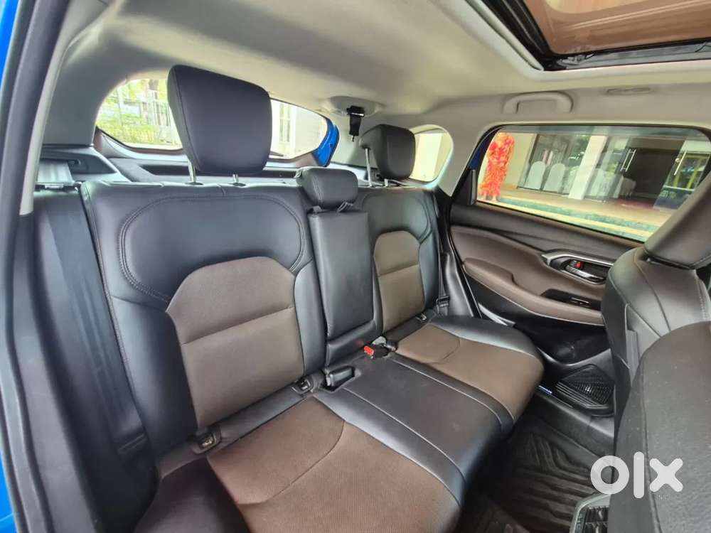 Toyota Urban Cruiser Hyryder 1.5 V Hybrid, 2022, Petrol
