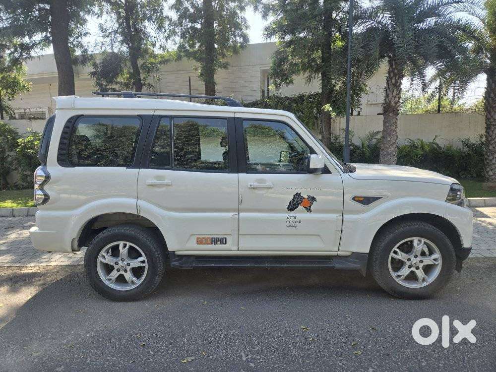 Mahindra Scorpio S10, 2017, Diesel