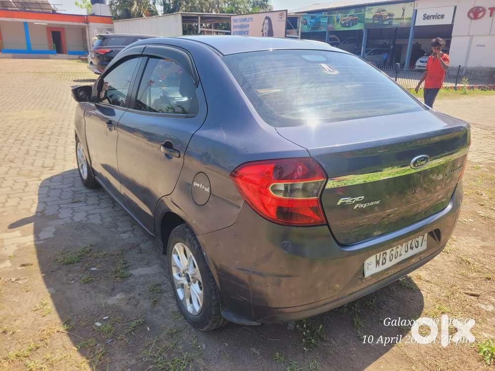 Ford Figo Aspire Titanium Blu, 2017, Petrol