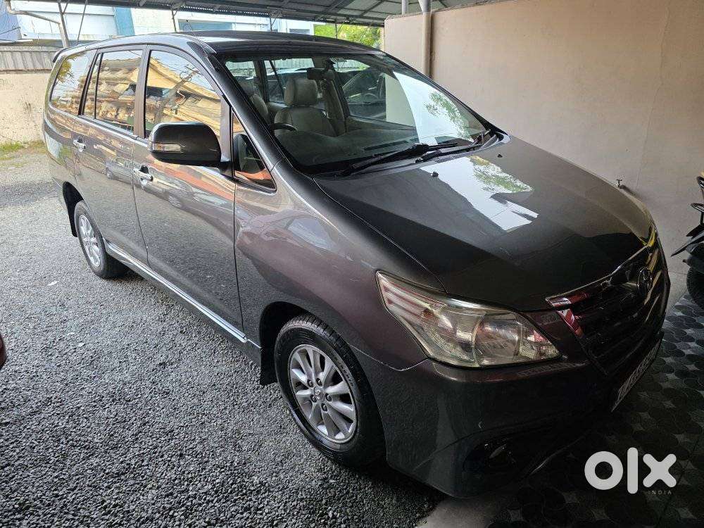 Toyota Innova 2.5 V 7 Str, 2014, Diesel