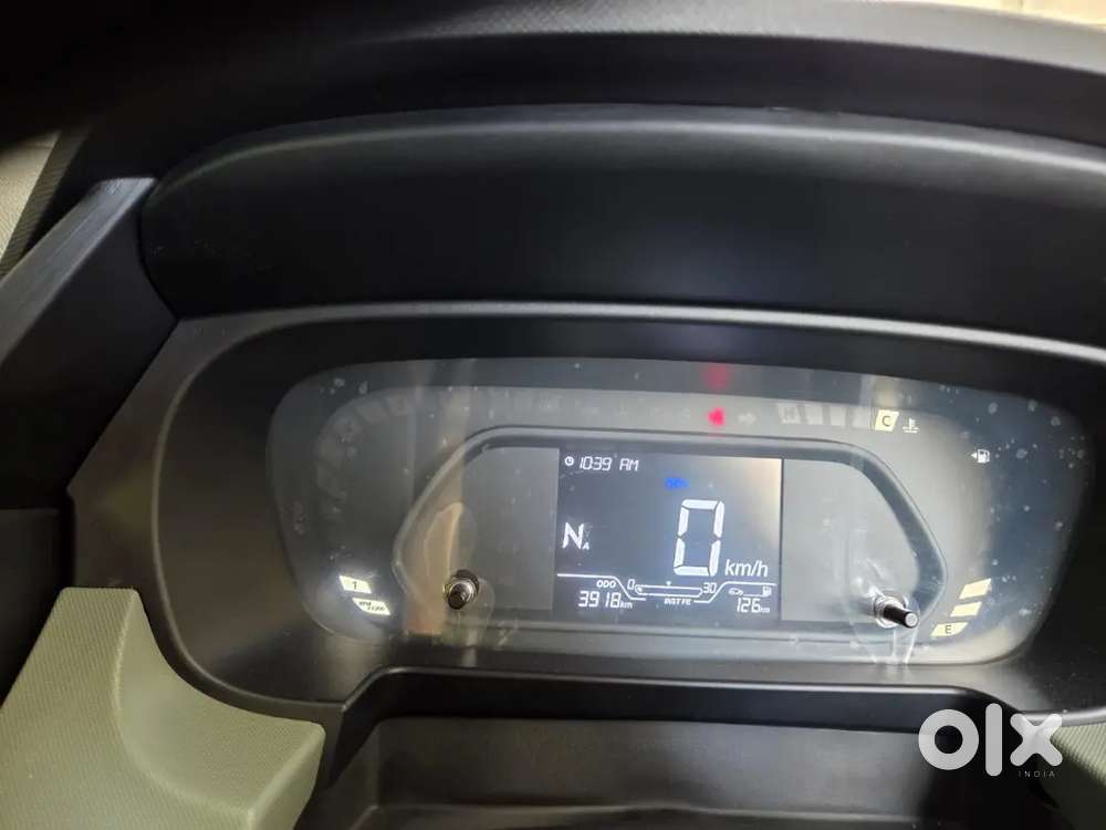 Tata Punch 2025 Petrol Well Maintained With Less Kilometers Driven
